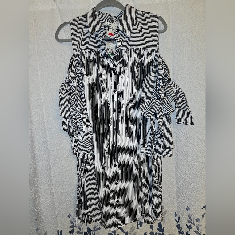 Neiman Marcus Navy and White Striped Blouse